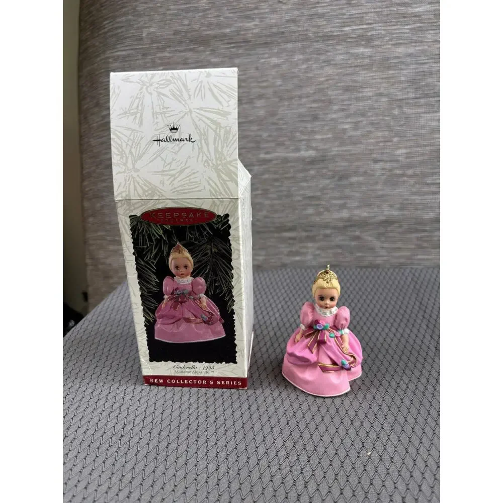 Hallmark Keepsake Cinderella Madame Alexander Christmas Holiday Ornament 1996